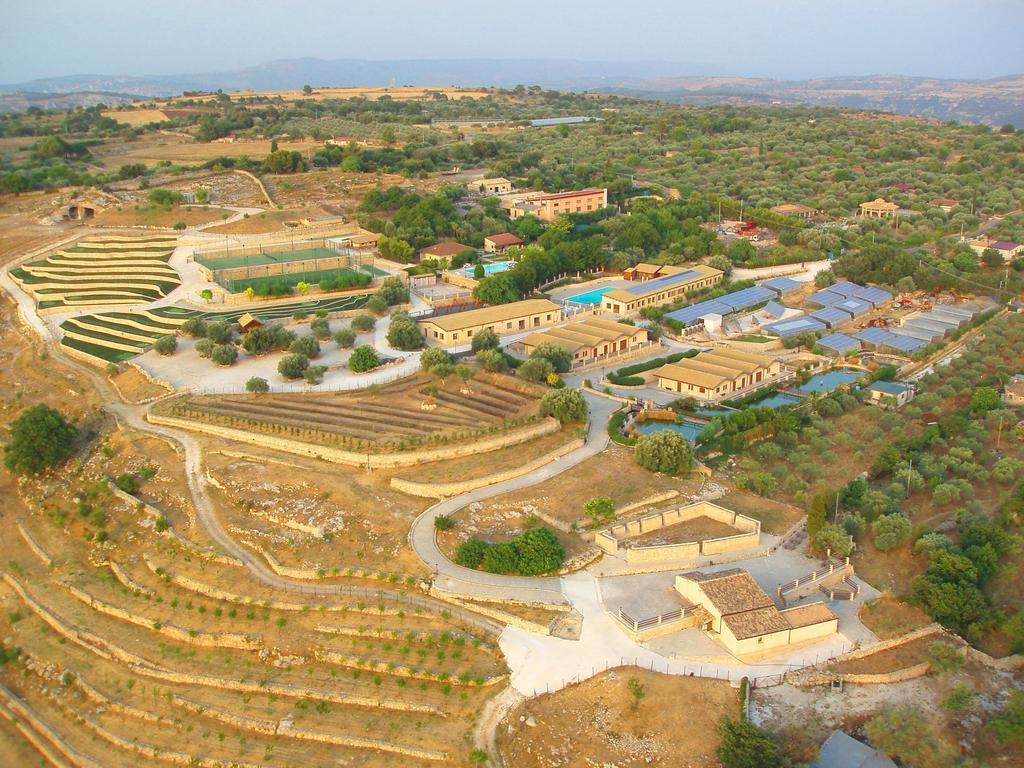 Villaggio Agrituristico Campanio Ferla Exterior foto